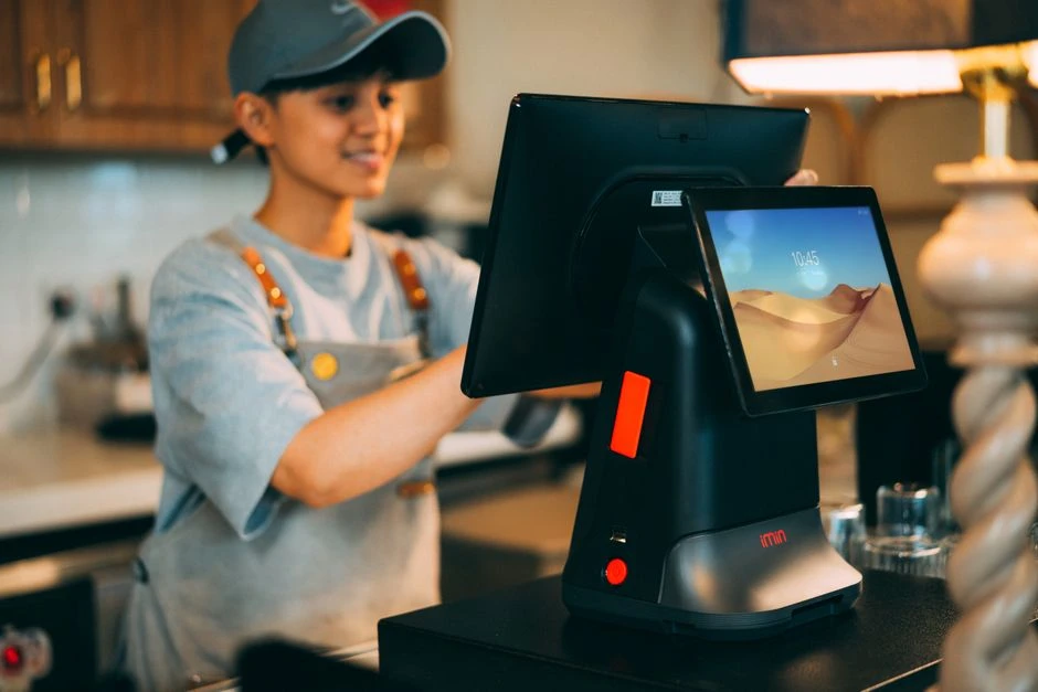 Unify point of sale and online store with Devaito for seamless selling